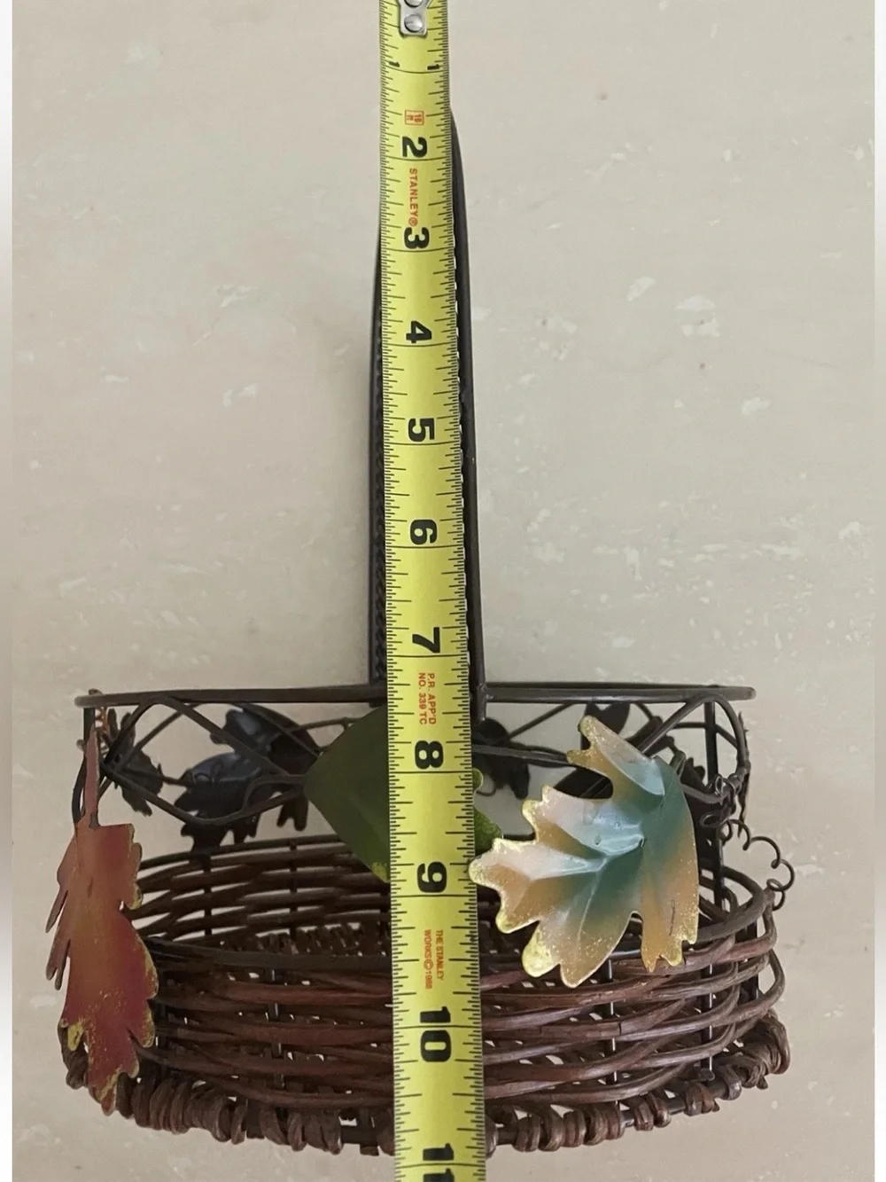 Decorative Brown Wicker & Wire Basket Autumn Leaf Accents Potpourri Home Decor